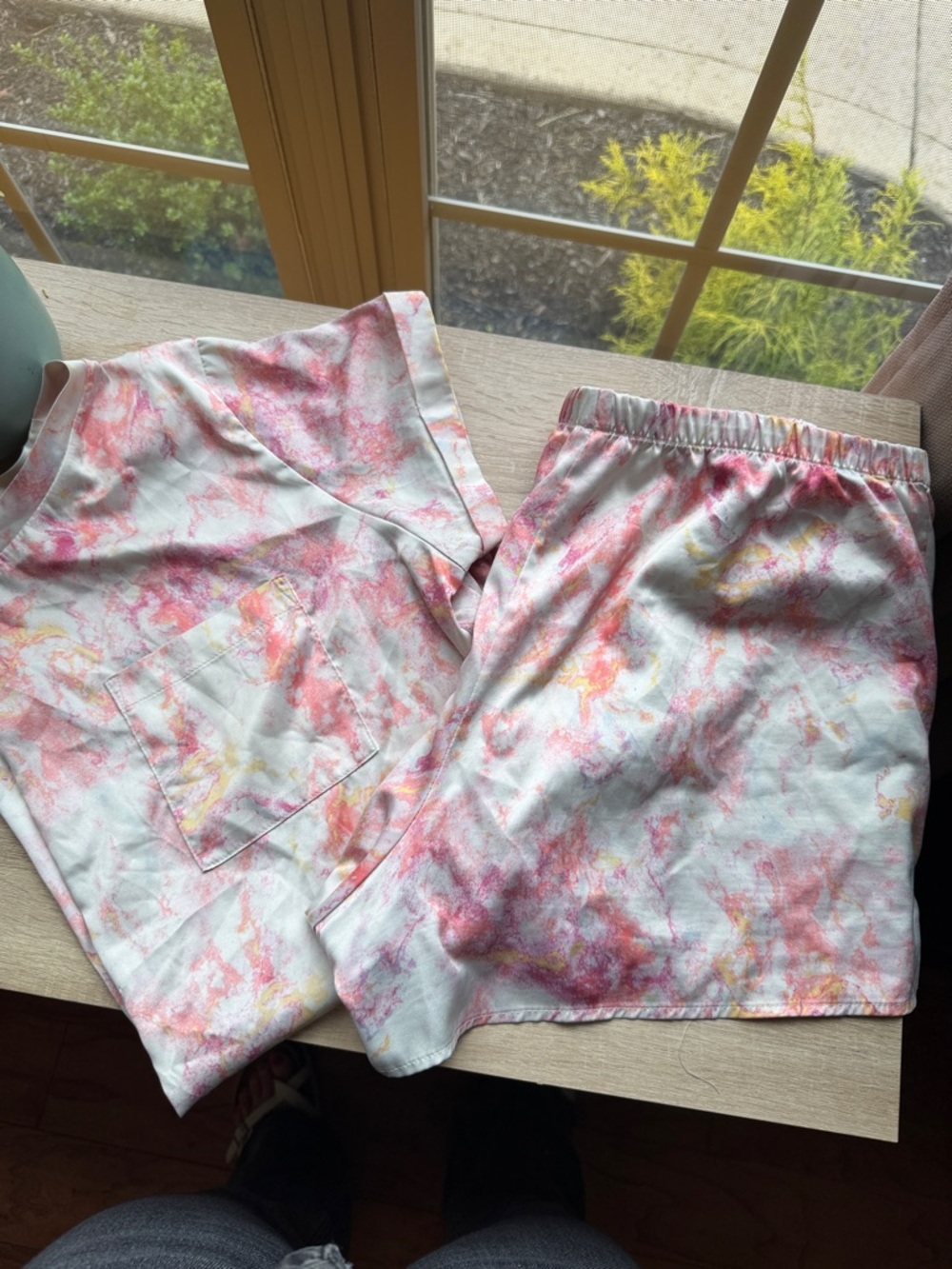 Light Pink Marble-Print Lounge Set